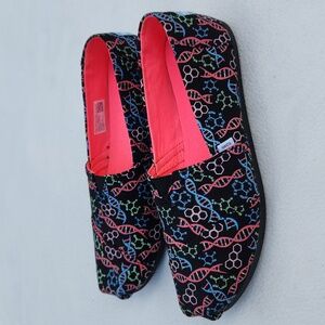 TOMS Alpargata Slip On Flats Size 8 M GLOW IN THE DARK - DNA Shoes